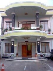 Trio Bandung Hotel Exterior foto